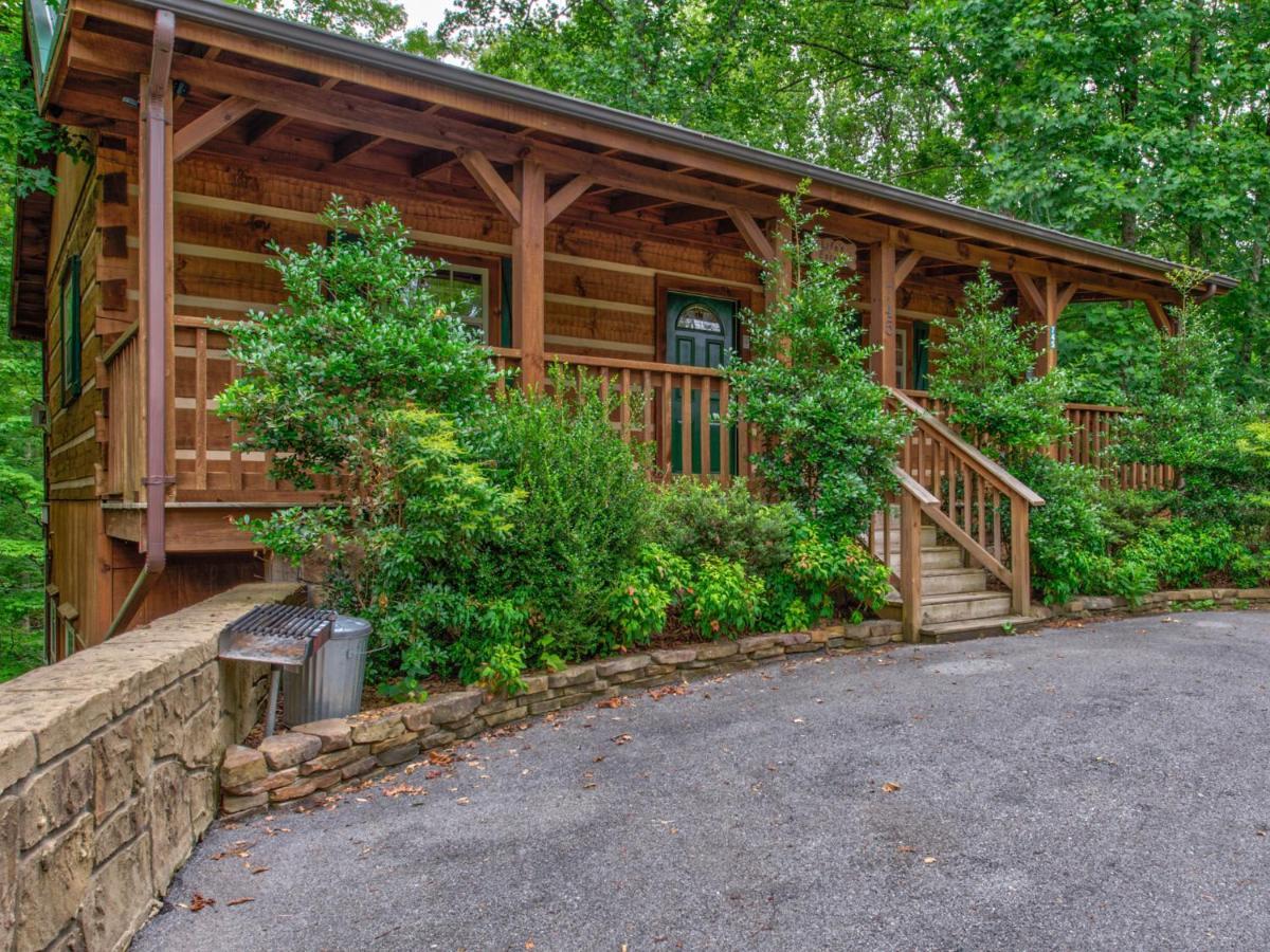 Life'S Escape, 2 Bedrooms, Wifi, Fireplace, Arcade, Jetted Tub, Sleeps 6 Gatlinburg Exterior photo