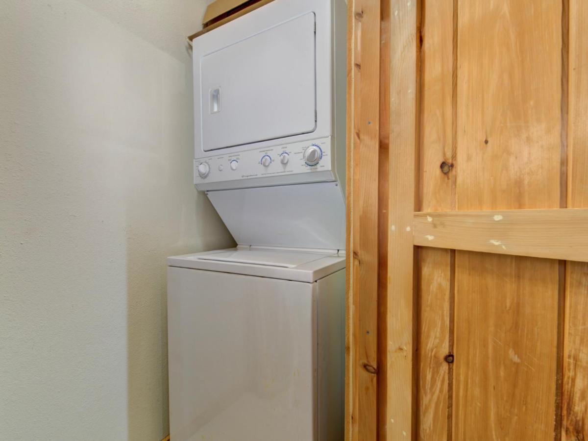 Life'S Escape, 2 Bedrooms, Wifi, Fireplace, Arcade, Jetted Tub, Sleeps 6 Gatlinburg Exterior photo