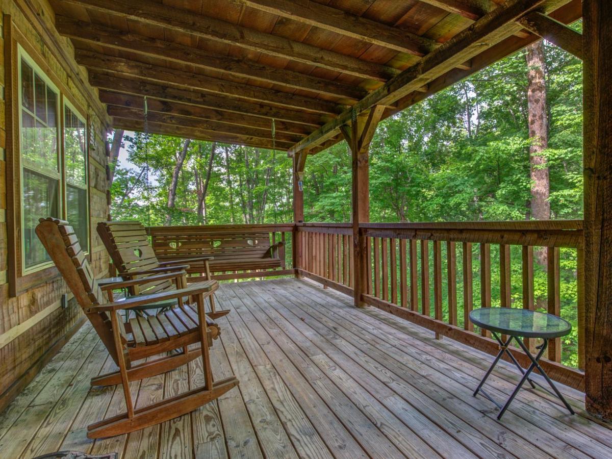 Life'S Escape, 2 Bedrooms, Wifi, Fireplace, Arcade, Jetted Tub, Sleeps 6 Gatlinburg Exterior photo